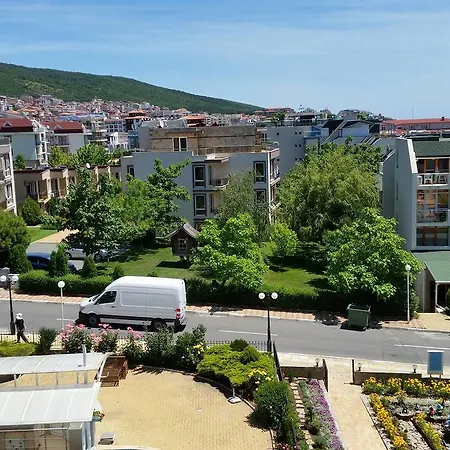Family Hotel Africana 3* سفيتي فلاس